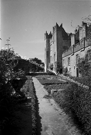 HOWTH CASTLE SUNKEN GARDEN